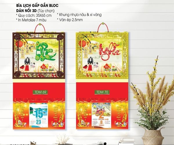 Mẫu lịch treo tường gắn bloc dán nổi 3D