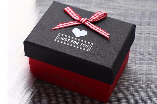 Top 20+ khuôn vỏ hộp kim cương sinh nhật đẹp nhất và lôi cuốn nhất