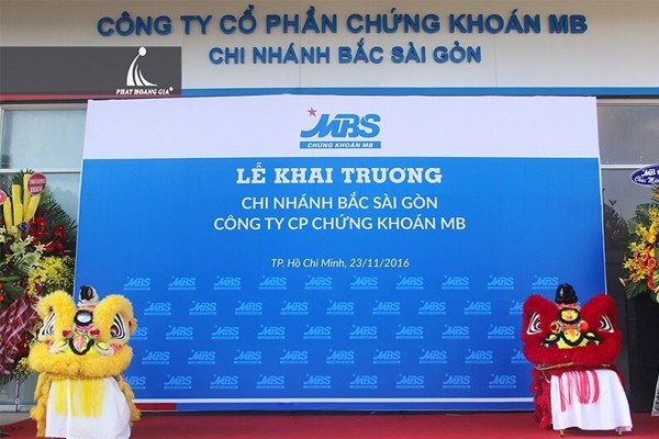 Thiết kế backdrop sự kiện lễ khai trương MB